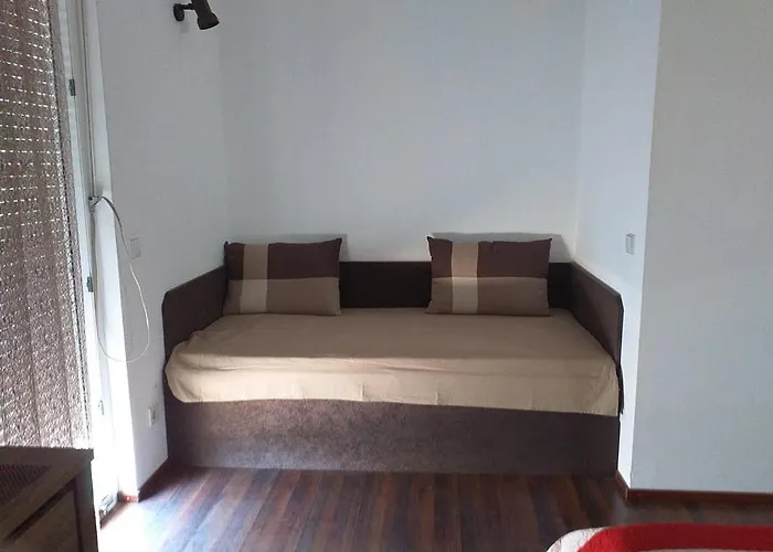 Apartments Nazlic Primosten