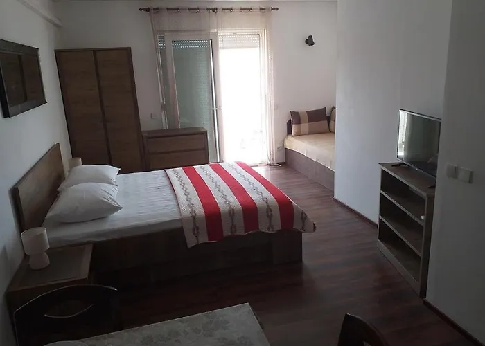 Apartments Nazlic * Primosten